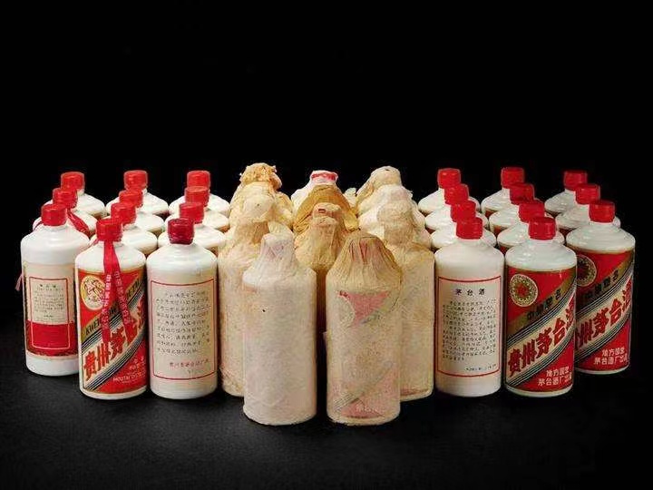 洛宁日照岚山回收酒价格哪里回收(附近上门回收茅台酒）?